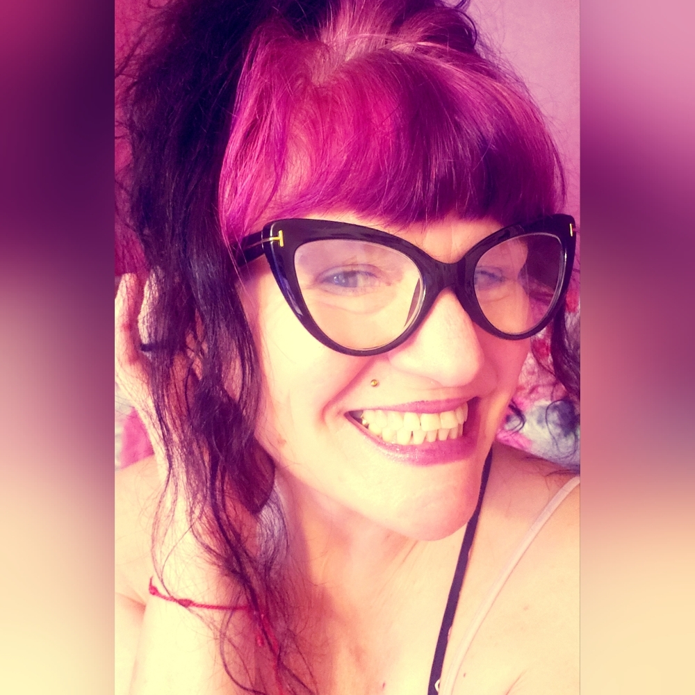 Meet your Posher, Monica